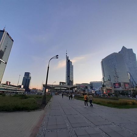 Centrum Zlote Tarasy Metro Rondo Onz Balkon Apartment Варшава Екстериор снимка